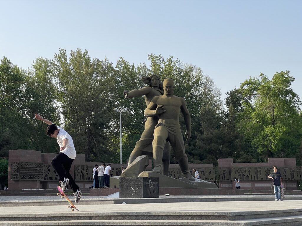 Monument of Courage, Tashkent