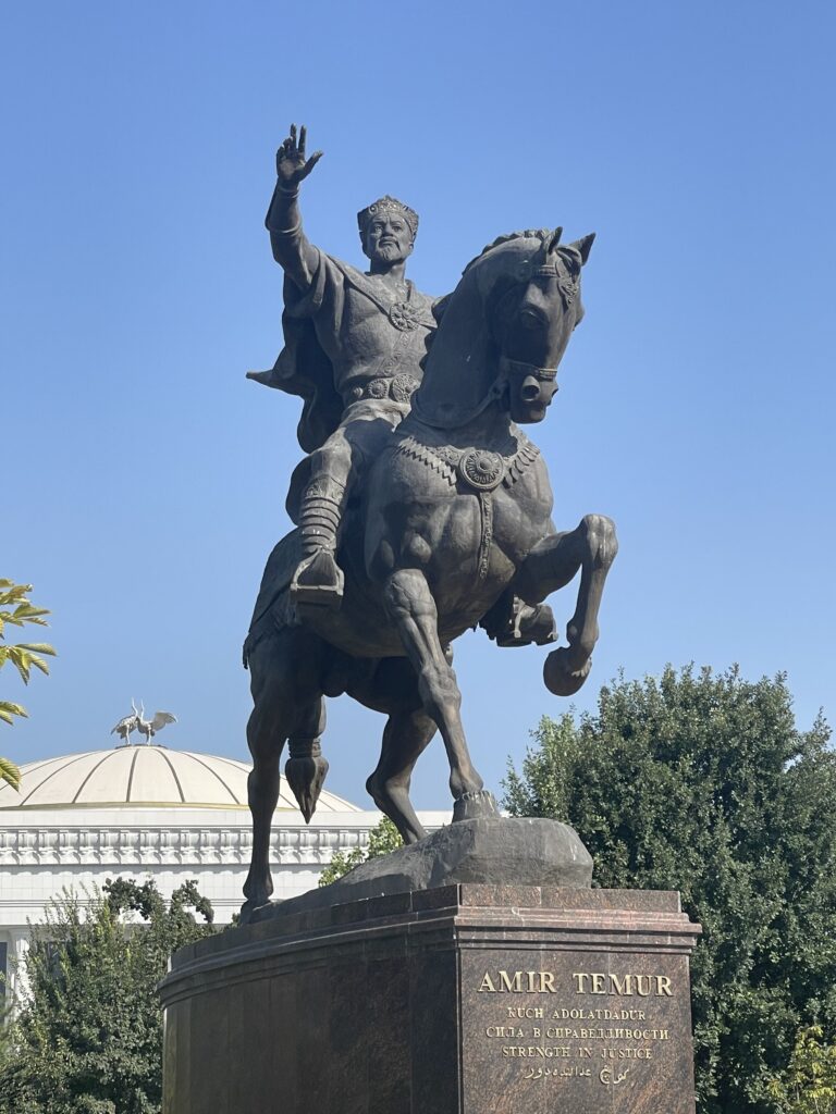 Amir Temur Square, Tashkent Center