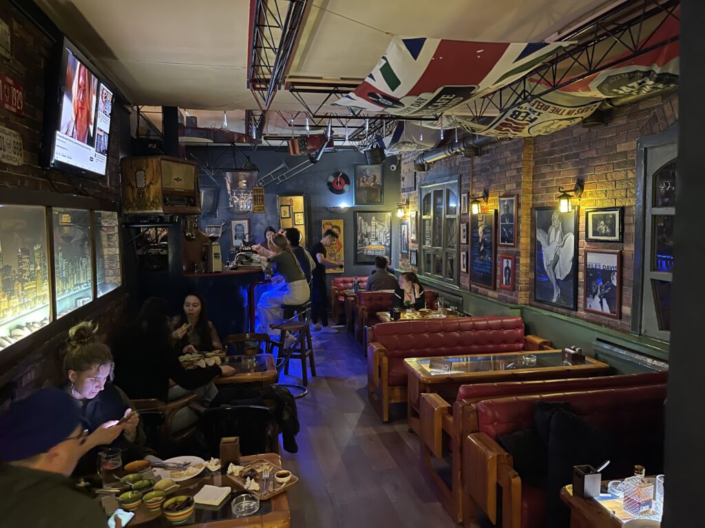 Blues Bar, Samarkand