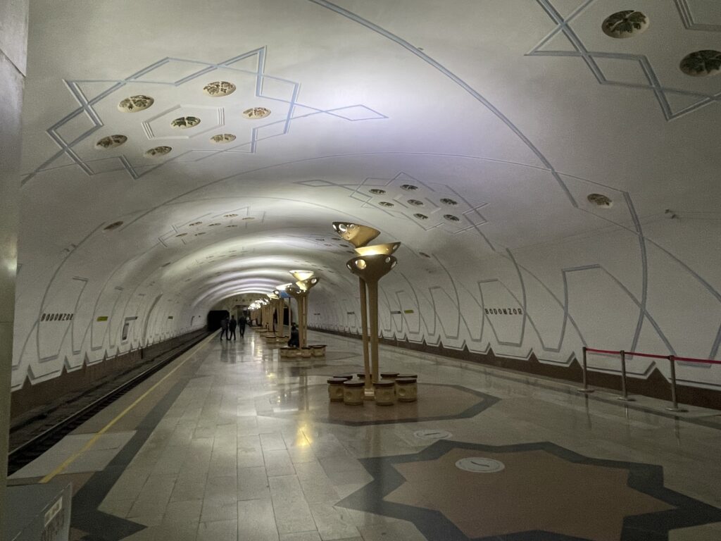 Bodomzor Station, Tashkent Metro